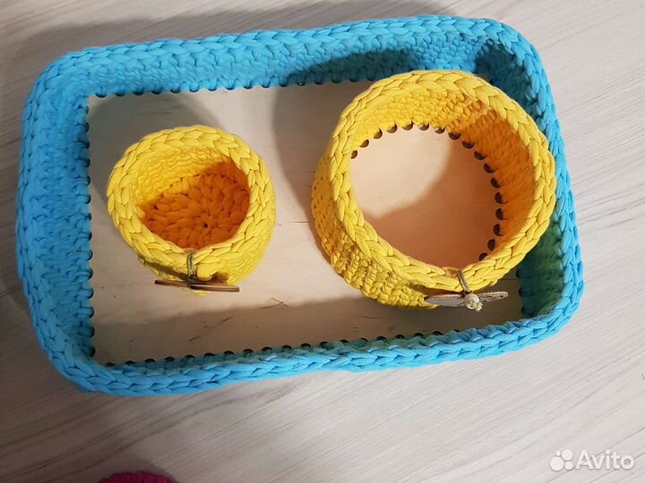 Корзина вязаная