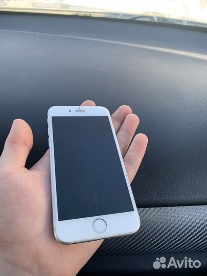 iPhone 6S, 64 ГБ