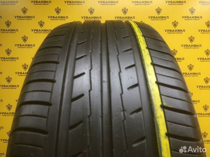 Yokohama Bluearth ES32 215/60 R16 99V