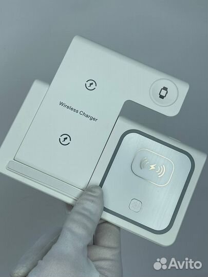 Беспроводная зарядка 3 в 1