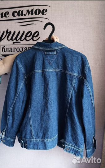 Джинсовая куртка