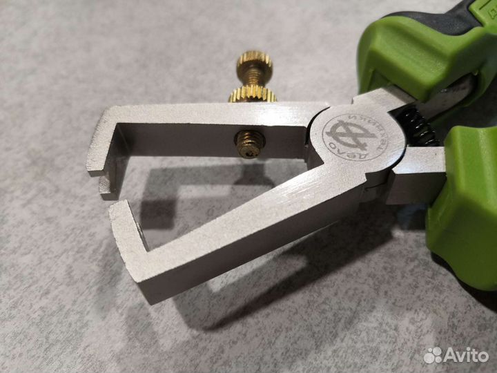 Плоскогубцы для снятия изоляции 160мм Дело Техники