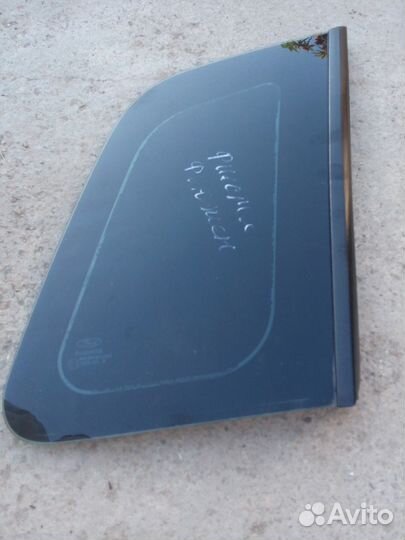 Стекло заднее правое (форточка) Ford Fusion