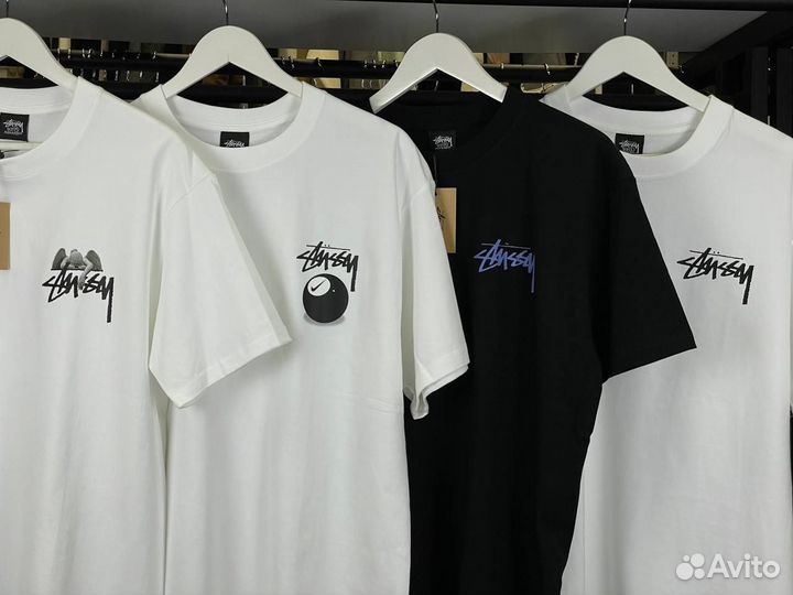 Футболка Stussy черная и белая