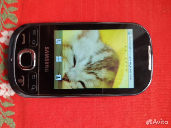 Телефон Samsung