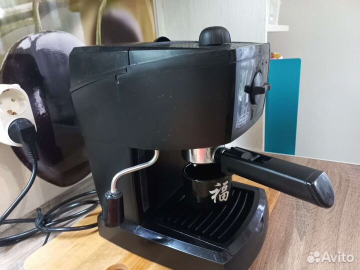 Кофеварка delonghi