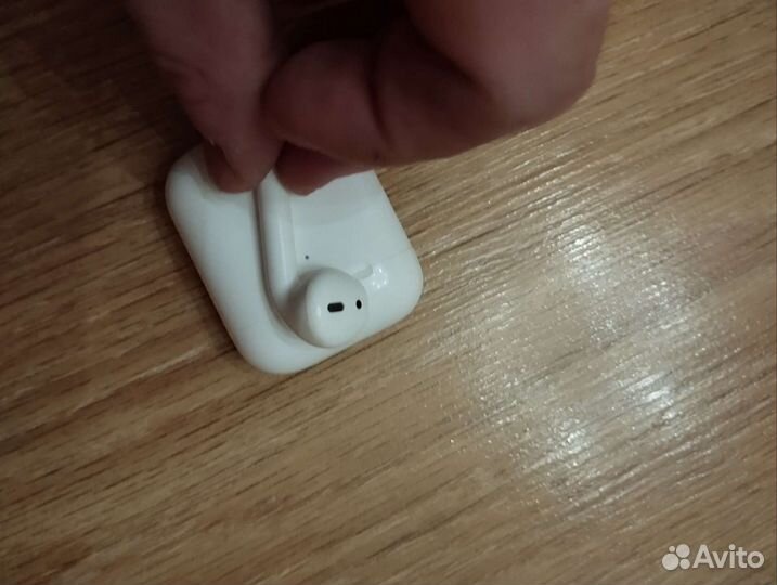 Наушники apple airpods 2 поколение правый