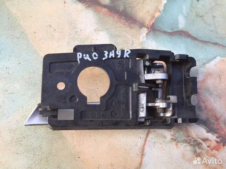 Ручка двери внутренняя задняя левая Kia Rio 3 QB