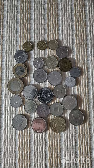 Монеты разных номеналов для продажи