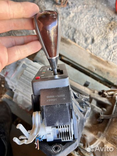 Селектор АКПП crown majesta s171