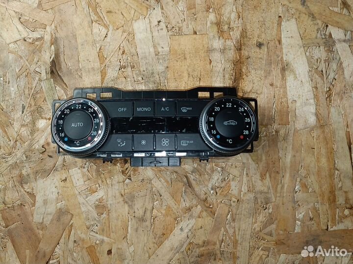 Блок управления климатом Mercedes C-Class W204