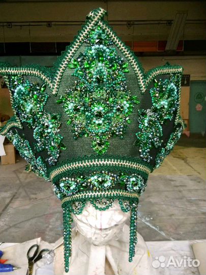 Кокошники русские