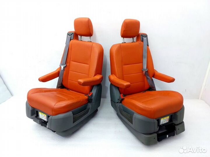 Сиденья комплект Chrysler Grand Voyager 5 RT ERB