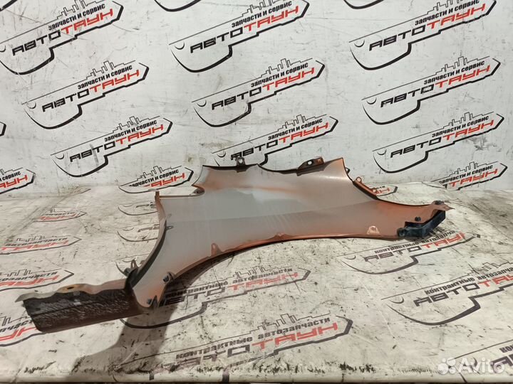 Крыло honda FIT jazz GD1 GD2 GD3 GD4 60261SAA000ZZ переднее левое без ПОВТОРИТЕЛЯ оранжевый, YR552MX