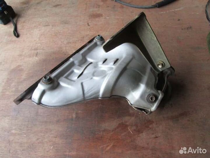 Коллектор выпускной Toyota Allex ZZE123 2ZZ-GE