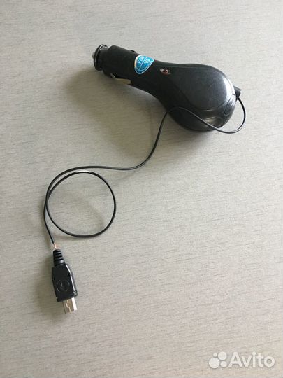 Зарядное устройство mini USB в авто