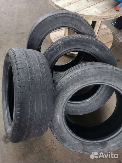 Michelin Latitude Tour HP 60 R18
