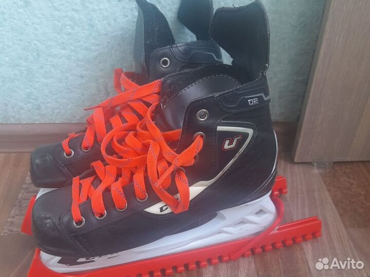 Коньки хоккейные ccm