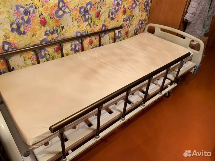 Кровать медицинская для лежачих больных