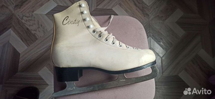 Коньки фигурные женские 41 размер botas