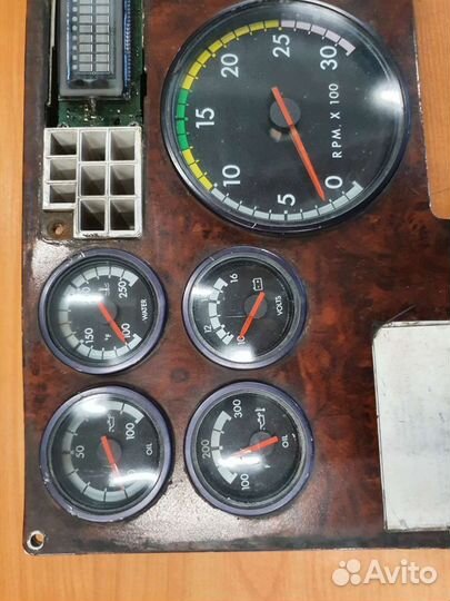 Панель приборов freightliner century