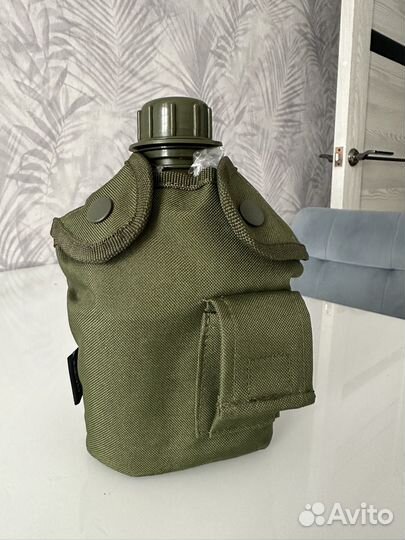 Фляжка для воды с чашей