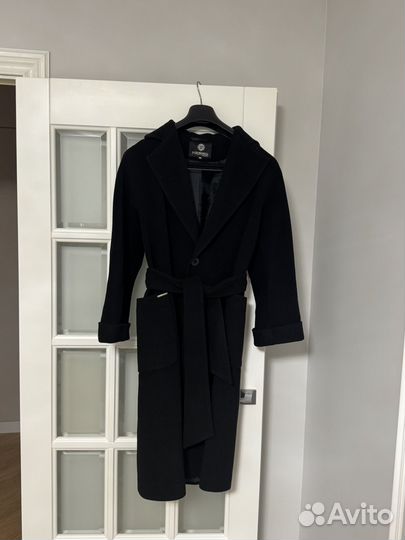Пальто черное 44