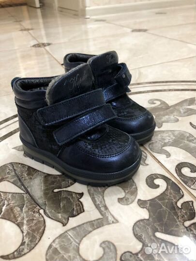 Детская обувь для девочек и мальчика 20,21,24 р