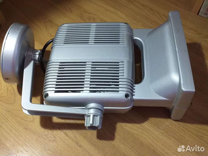 Прожектор металлогалогеновый