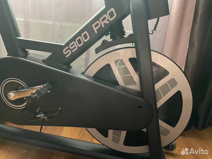 Велотренажер Bronze Gym S900 Pro