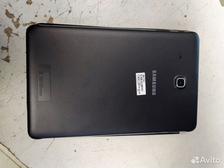 Samsung sm t561