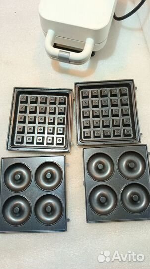 Сэндвичница 3 в 1 Hyundai hysm-1302, слоновая кость