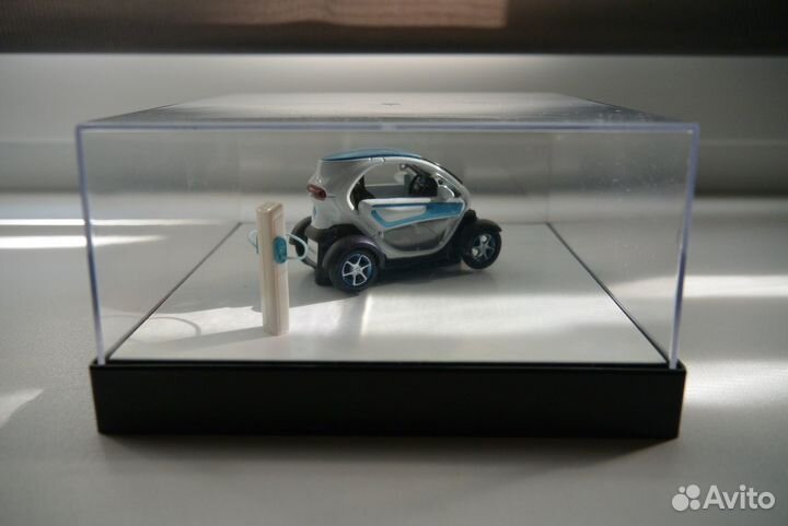 Модель автомобиля Renault Twizy