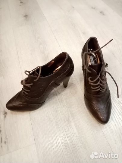 Полусапожки женские кожанные чёрные 35 размер