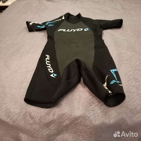 Гидрокостюм короткий