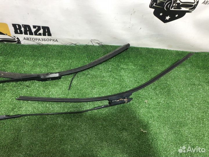 Поводок стеклоочистителя (комплект)