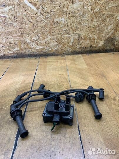 Катушка зажигания Volvo S40 B4164S3 2005