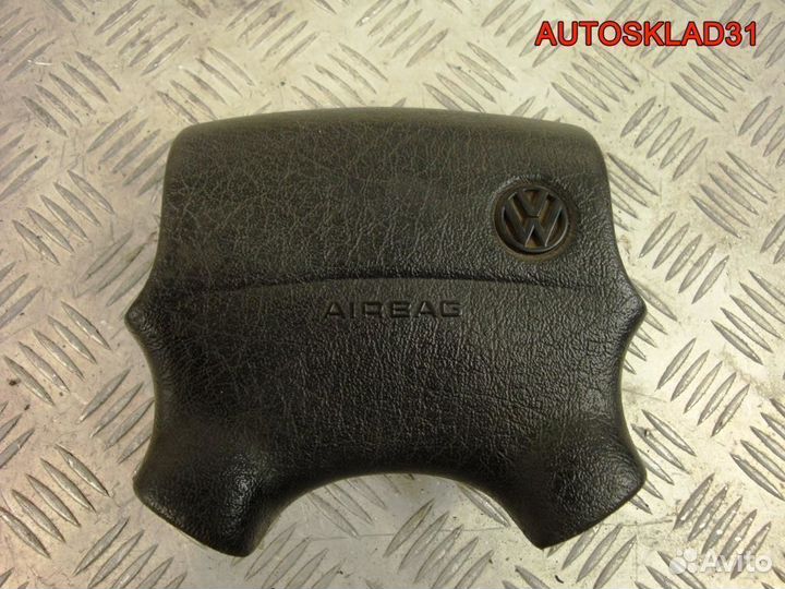 Подушка безопасности в рулевое колесо VW Passat B4