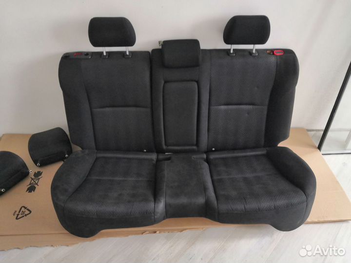 Задний ряд сидений