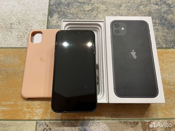 iPhone 11, 64 ГБ