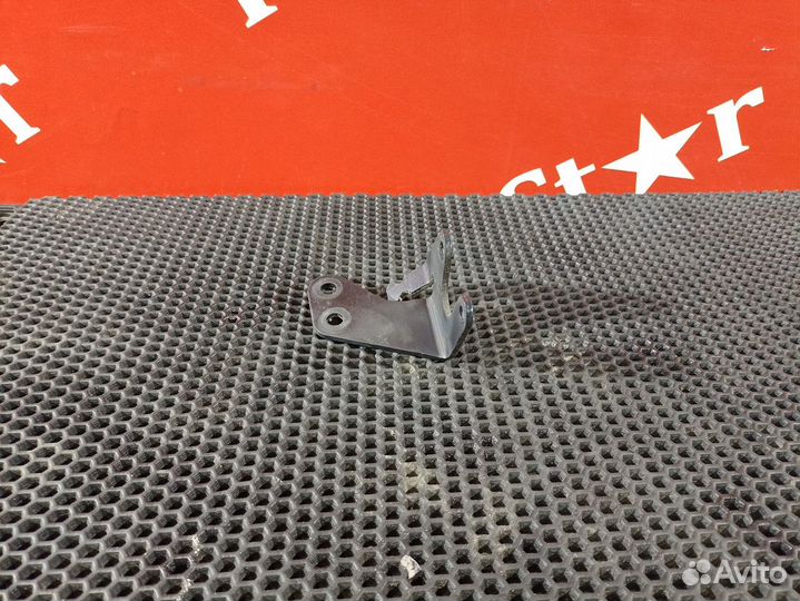 Кронштейн электромагнитного клапана