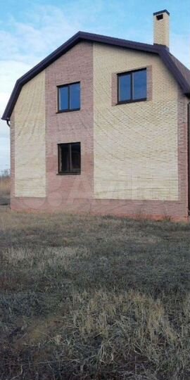 Дом 191 м² на участке 6,8 сот.