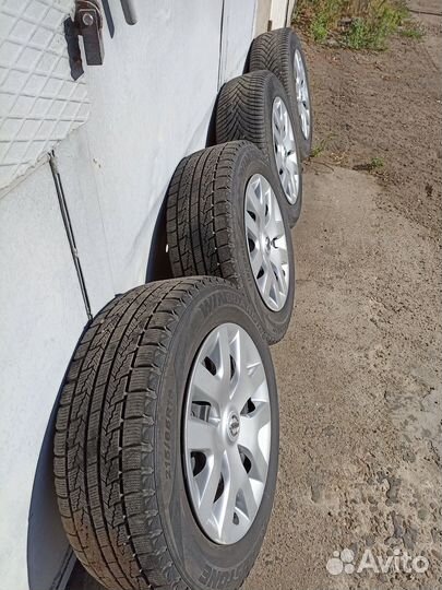 Колеса зимние 215/65 R16