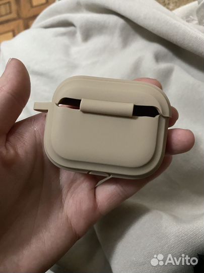 Чехол на airpods pro