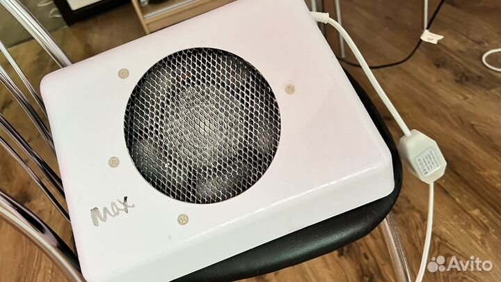 Маникюрный пылесос MAX