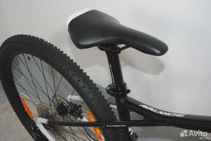 Велосипед Gt Avalanche Comp 27.5