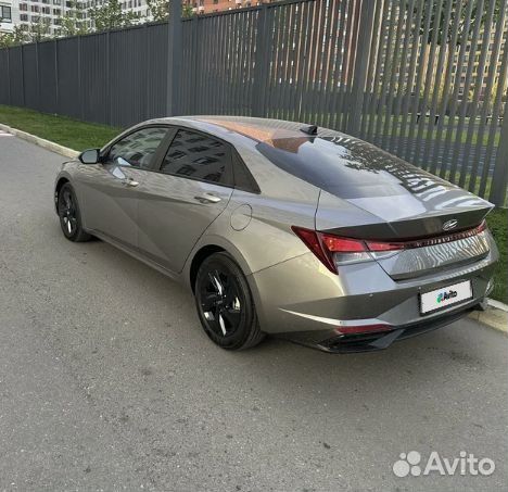 Hyundai Elantra 1.6 AMT, 2022, 2 800 км