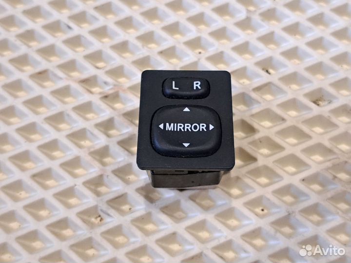 Блок управления зеркалами Toyota Corolla 150