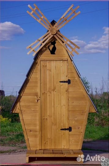 Уличный туалет деревянный HME556
