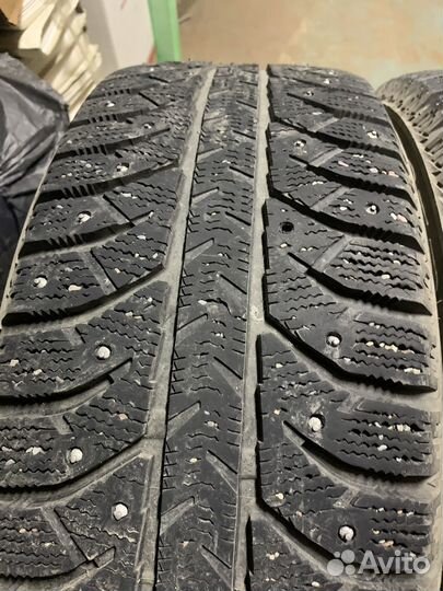 Bridgestone Ice Cruiser 5000 205/55 R16 91T